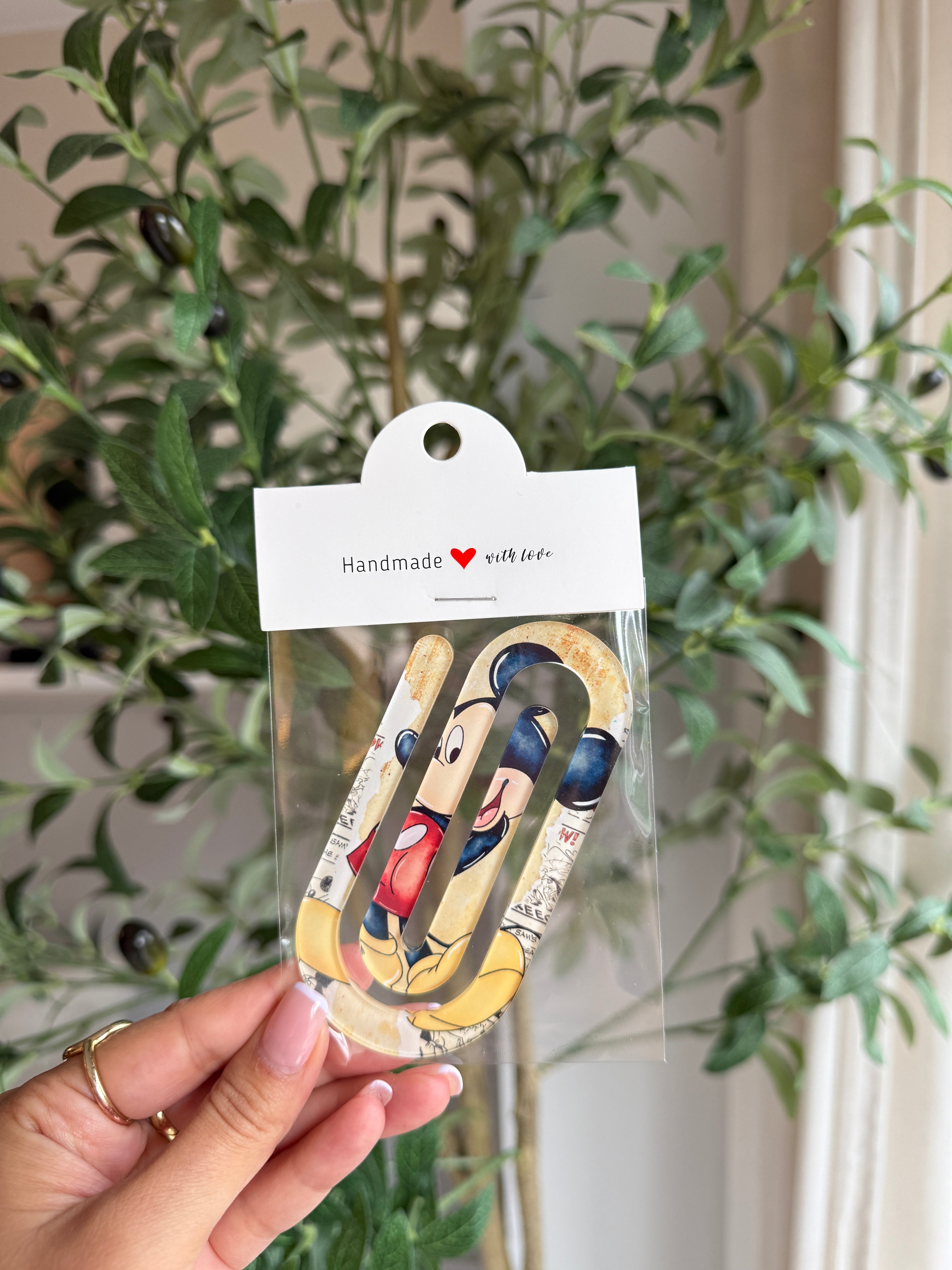 Jumbo Paperclip Bookmark