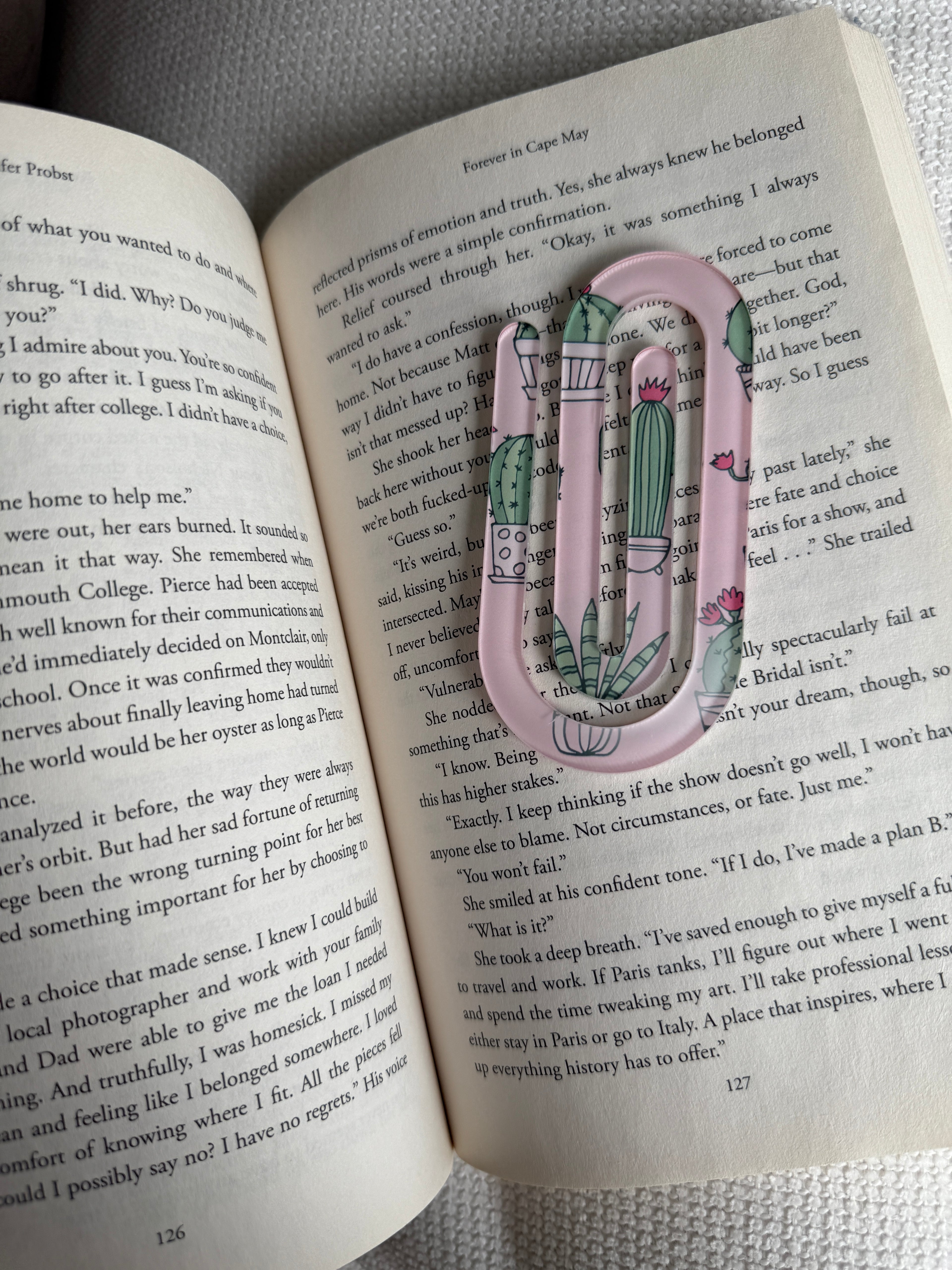Jumbo Paperclip Bookmark