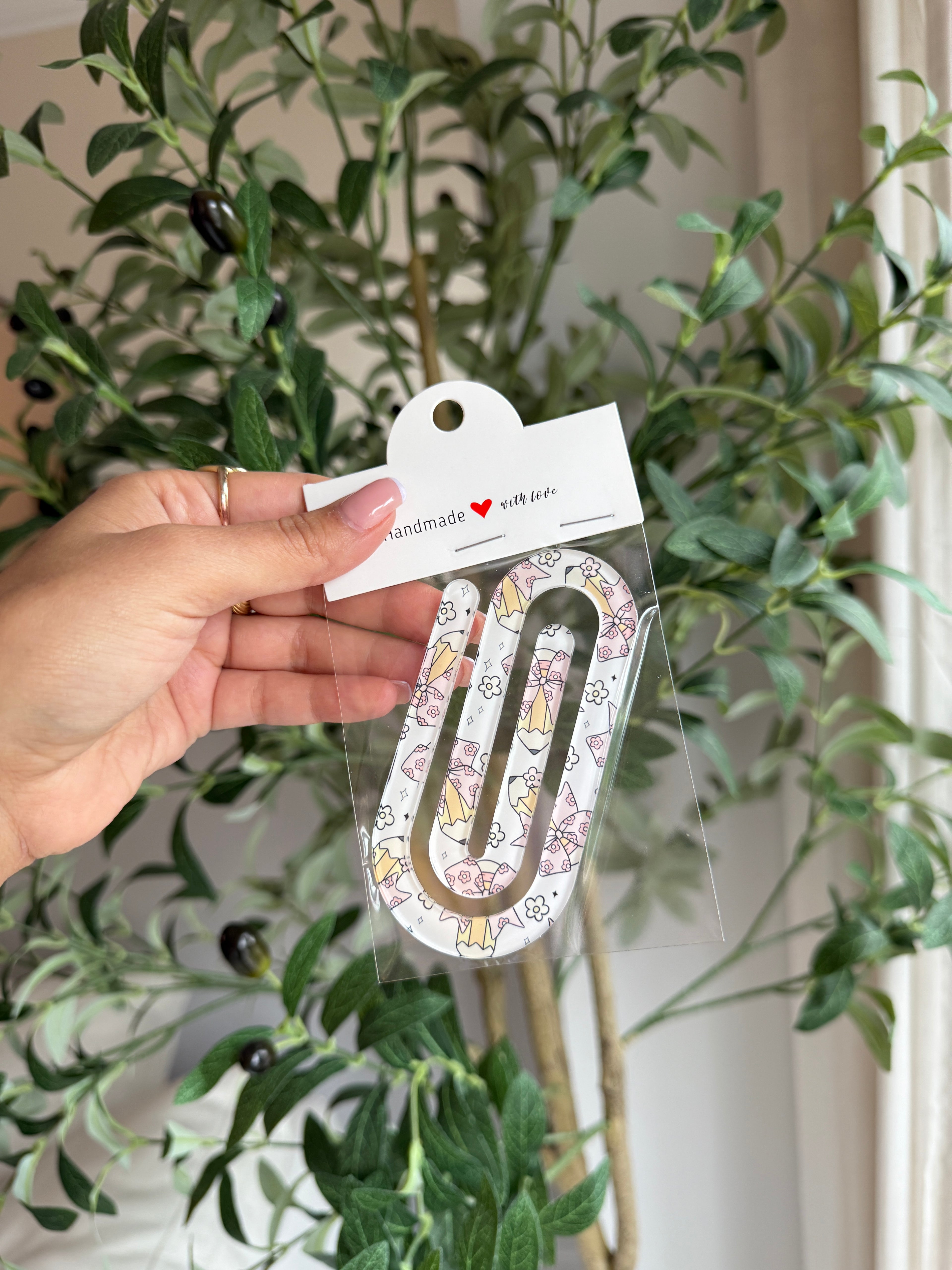 Jumbo Paperclip Bookmark