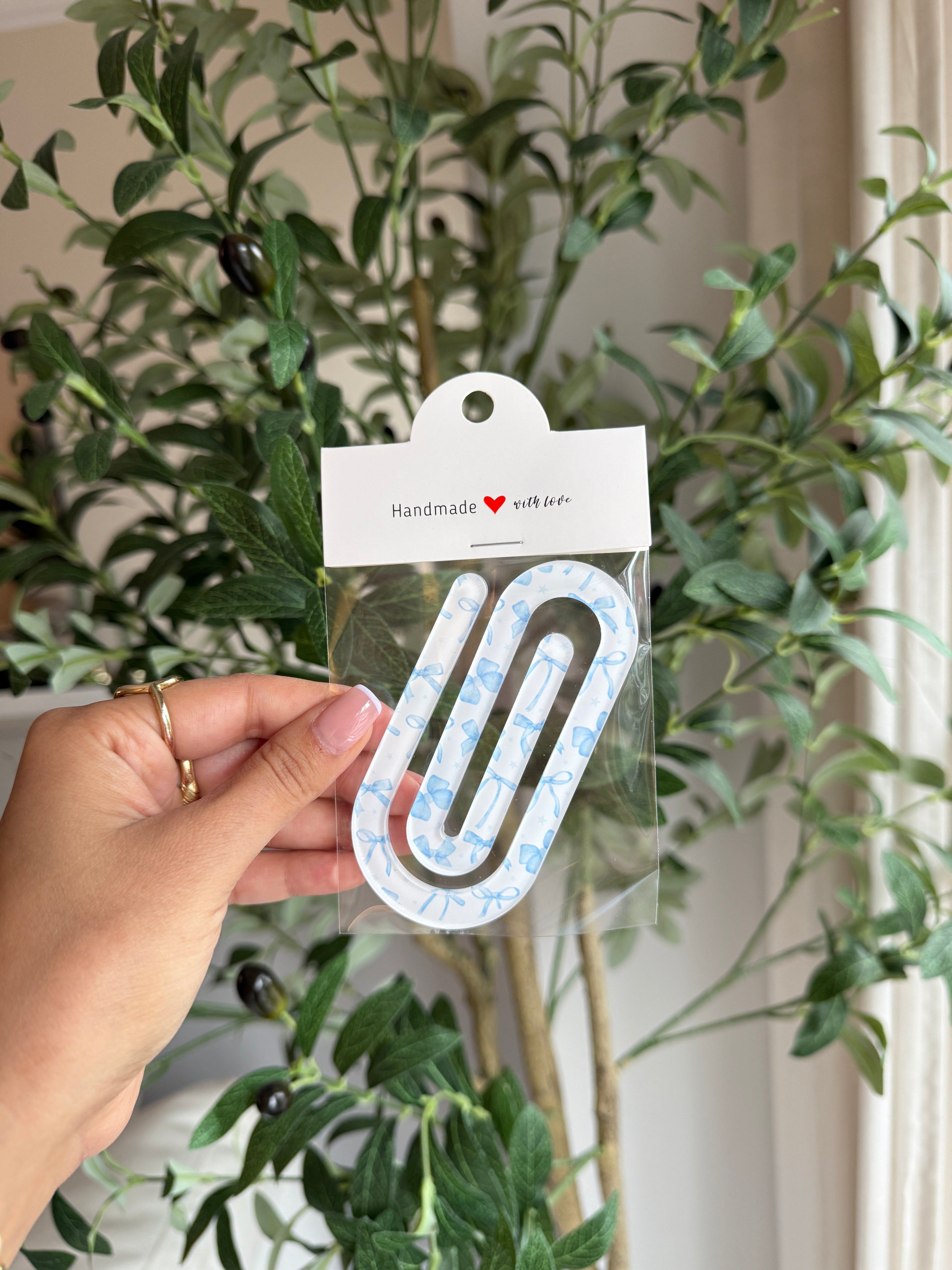 Jumbo Paperclip Bookmark