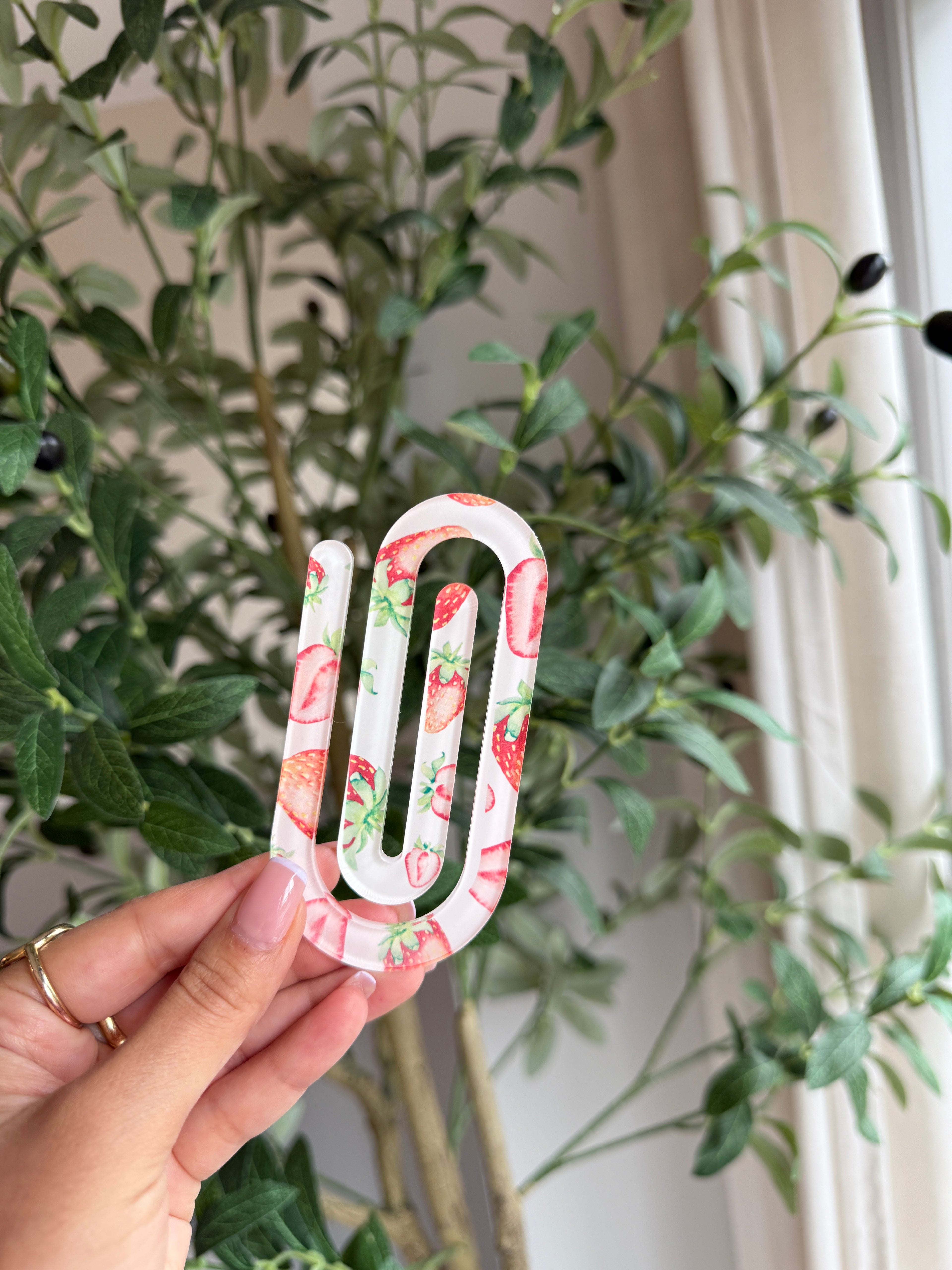Jumbo Paperclip Bookmark