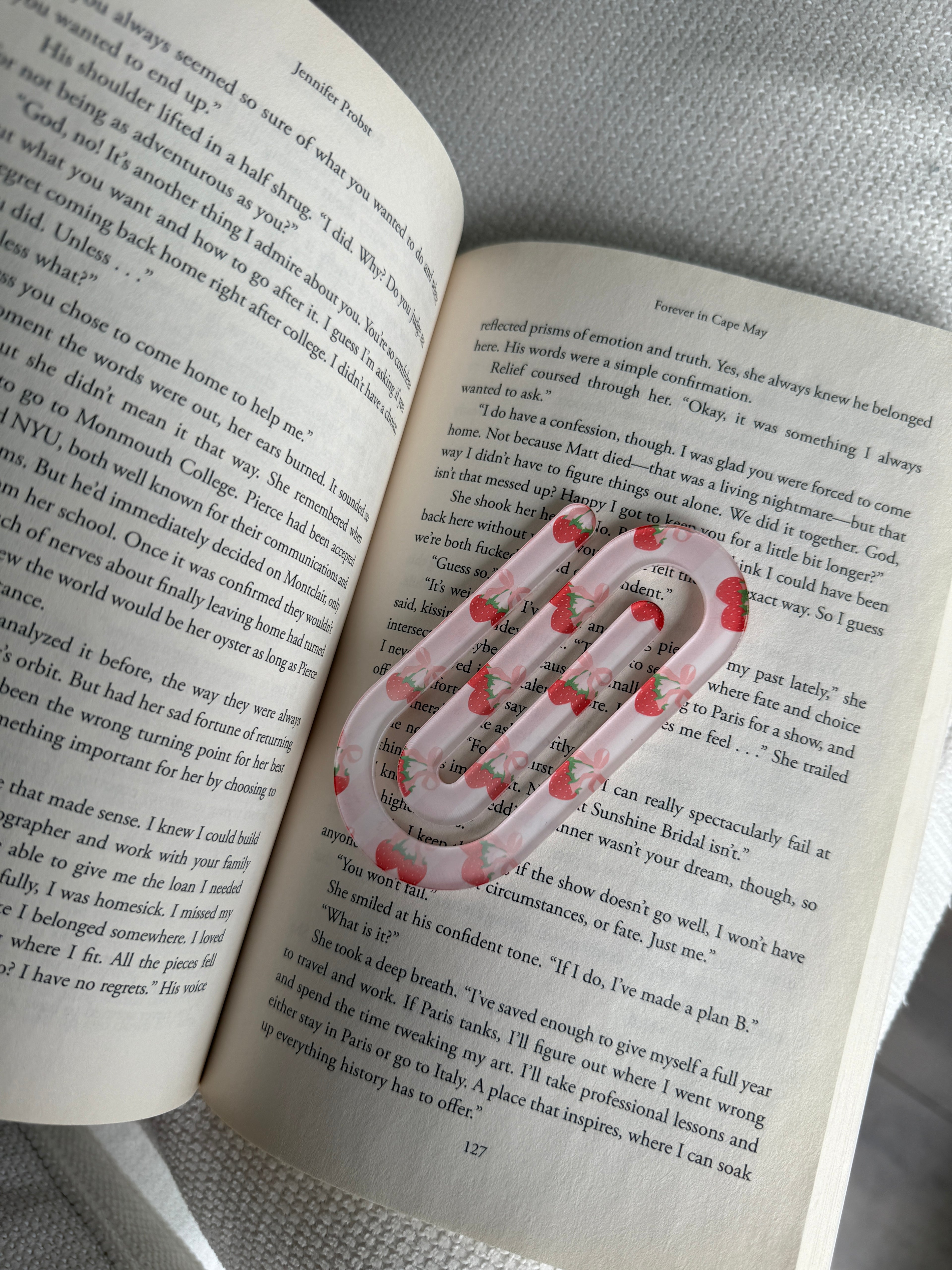 Jumbo Paperclip Bookmark