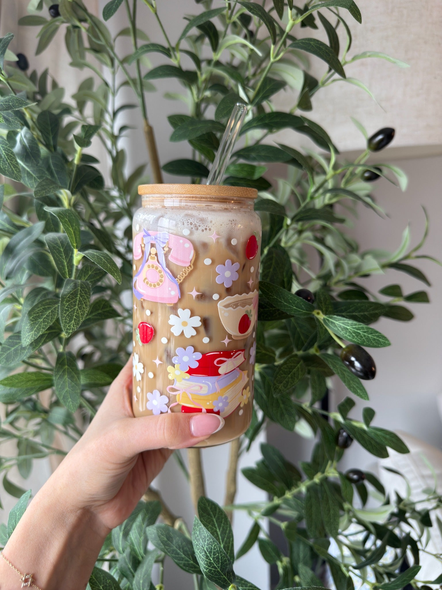 Berry Book Club Glass Cup
