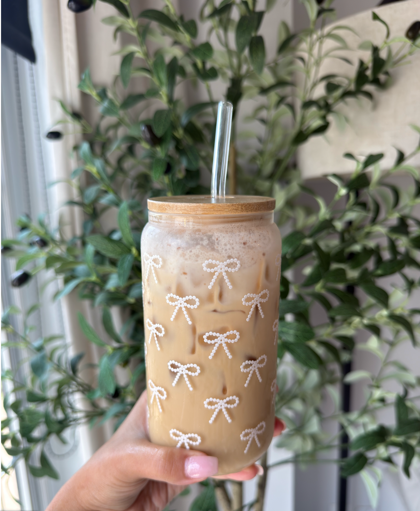 White Pearls Glass Cup