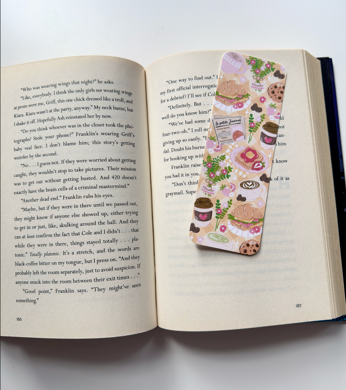 Le Petite Journal Linen Bookmark
