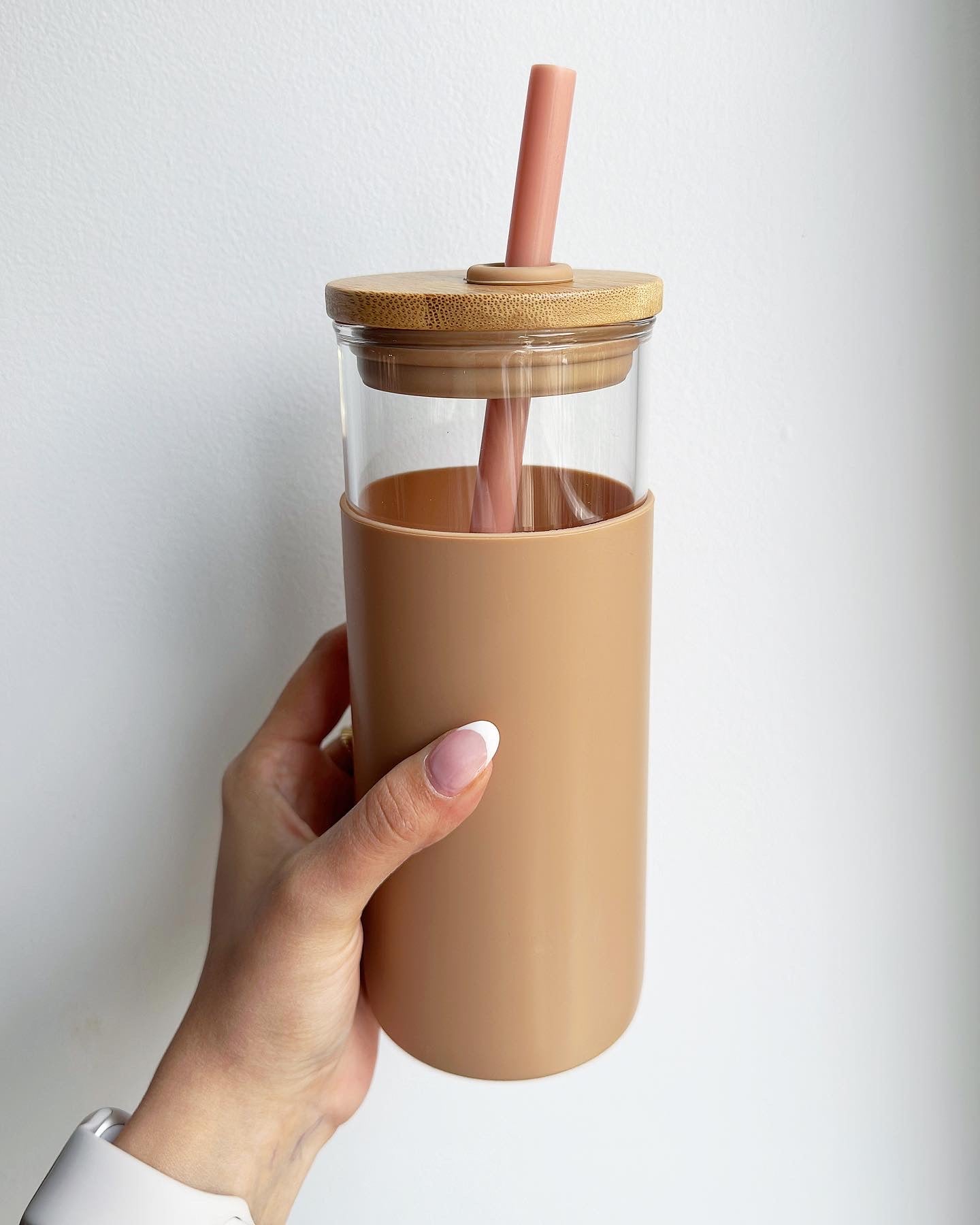 GLASS TUMBLER WITH SLEEVE